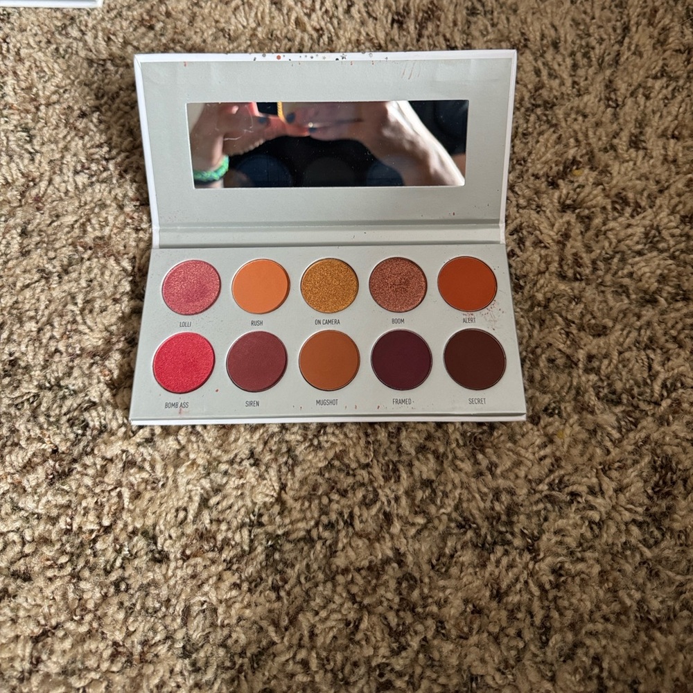 Morphe Ring the Alarm Palette